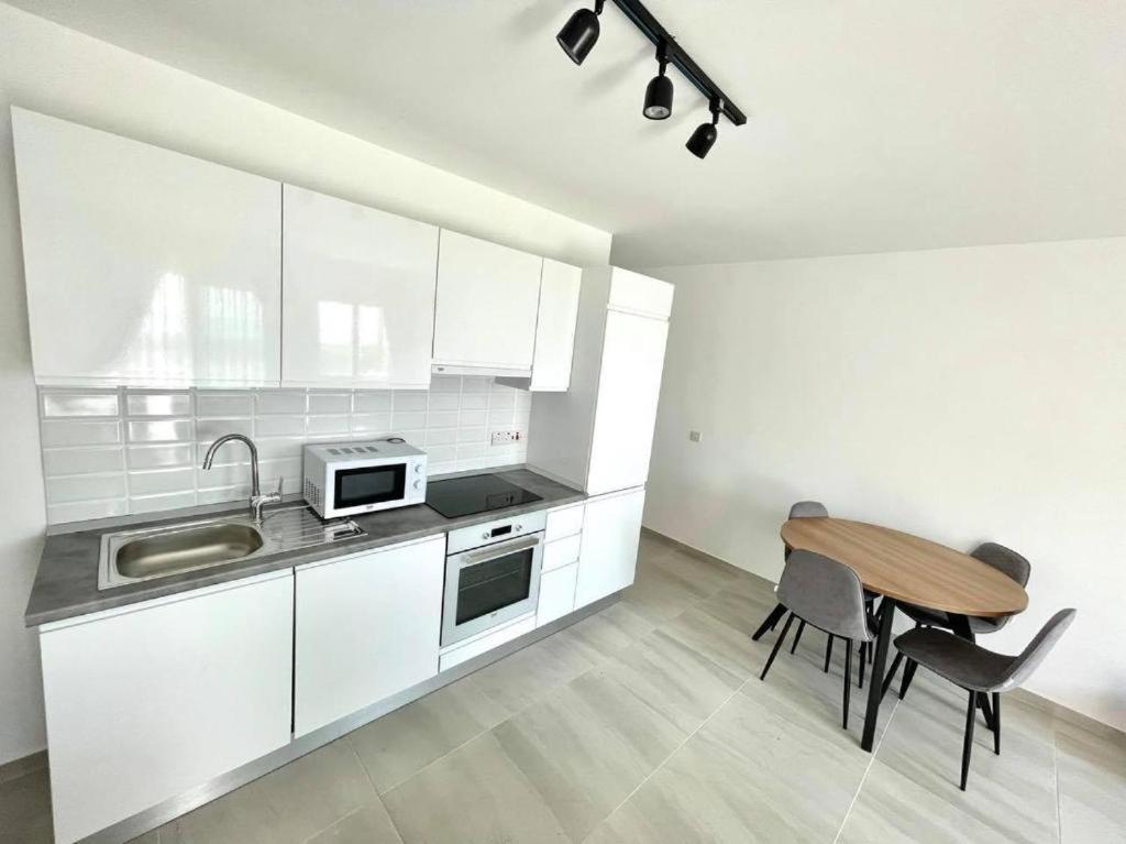 Sweetness Apartment By The Sea Vokolidha エクステリア 写真
